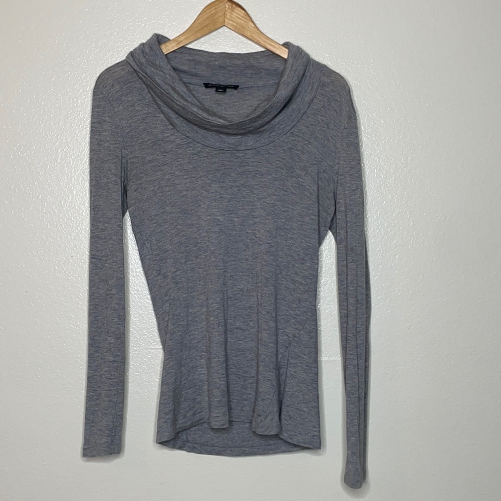 Banana Republic Wool blend Cowl Neck Long Sleeve Sz‎ Medium Grey